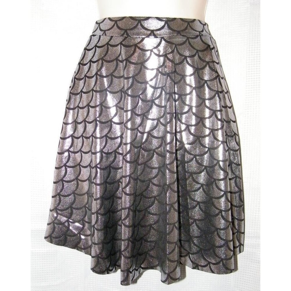 NEW Sparkly Silver Print Sz Jr Medium Elastic Waist Stretchy Mini Skater Skirt
